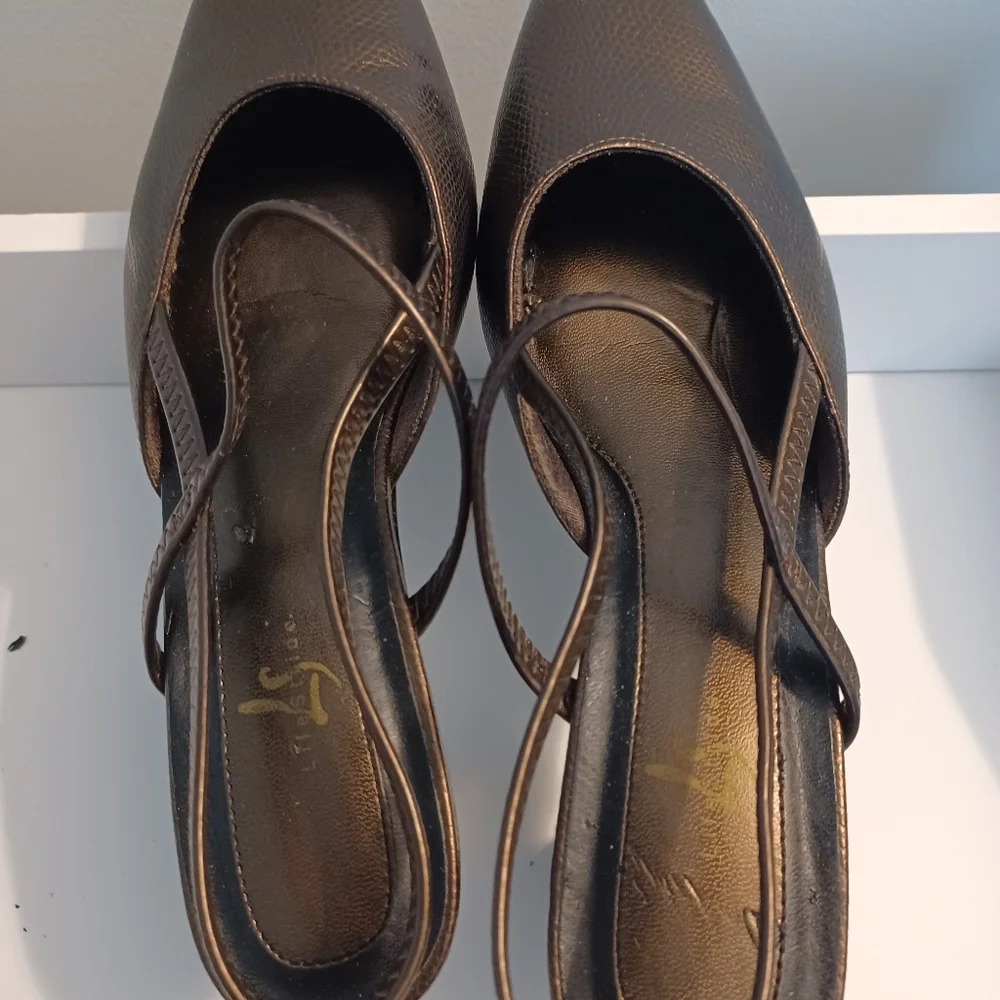 Life Stride pump shoes - Picture 4 of 8